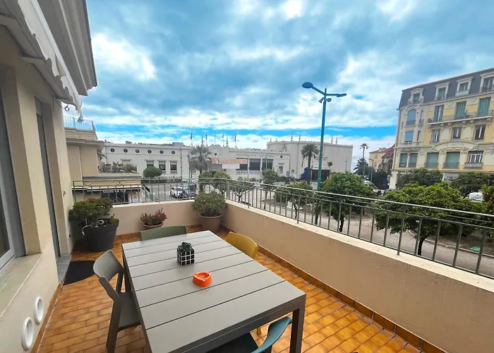 Maison Ausonia - Centre-ville, Proche Mer, Terrasse Menton