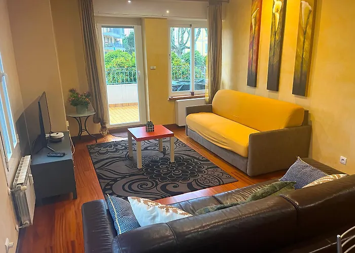 דירה Maison Ausonia - Centre-ville, Proche Mer, Terrasse מנטון