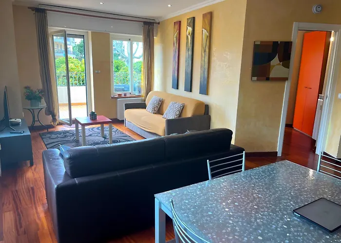 Maison Ausonia - Centre-ville, Proche Mer, Terrasse * Ментона